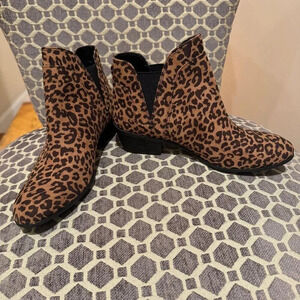 Circus by Sam Edelman Preston Leopard Booties